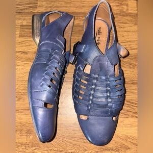 Coldwater Creek Blue Leather Flats Size 7